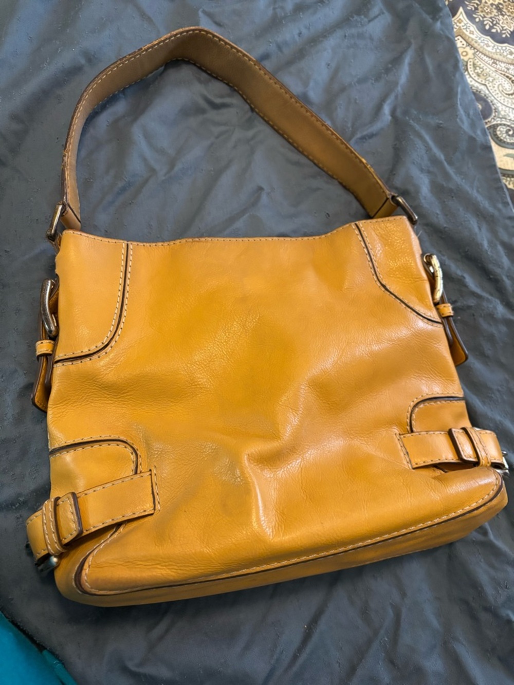MICHAEL Michael Kors Tan/Cognac Leather Shoulder Bag